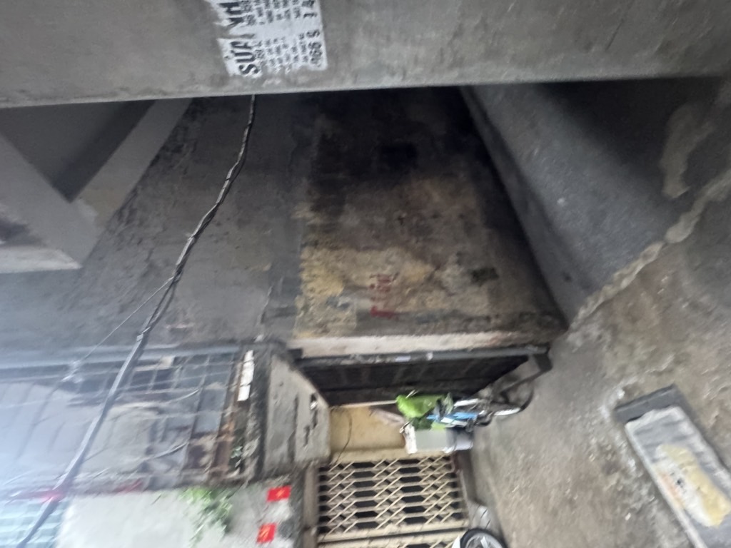 Bán nhà Ngõ Hoàng An - diện tích 19m2 3 tầng - Mặt phố nhà nhỏ xinh - giá 4,9 tỷ