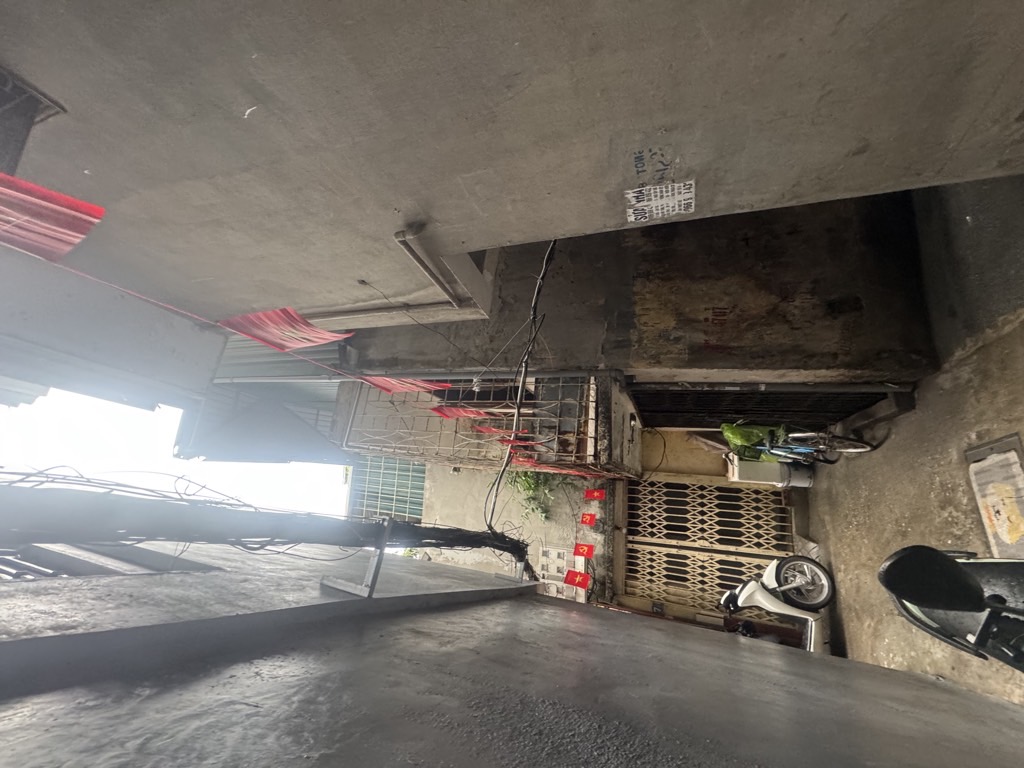 Bán nhà Ngõ Hoàng An - diện tích 19m2 3 tầng - Mặt phố nhà nhỏ xinh - giá 4,9 tỷ