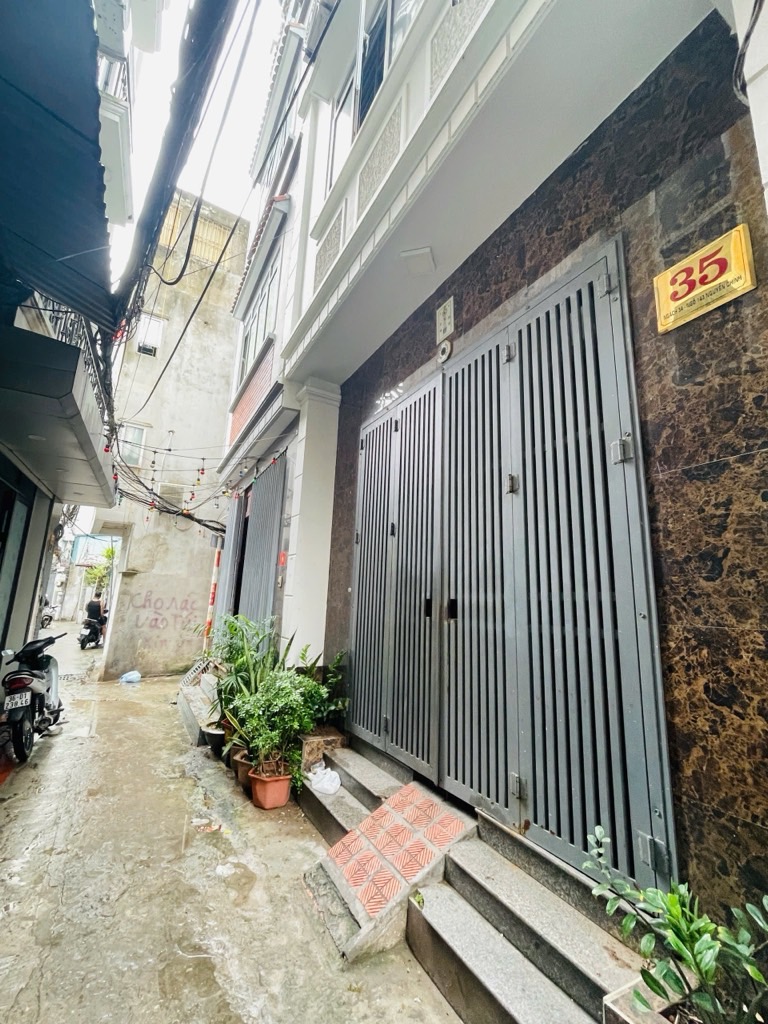 Bán nhà Nguyễn Chính - diện tích 44.3m2 4 tầng - 2 mặt ngõ - giá 15 tỷ