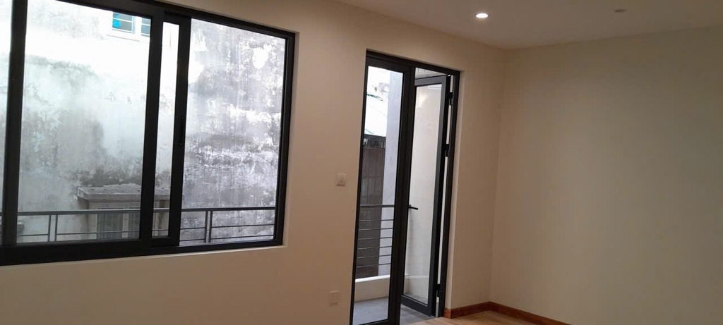 Bán nhà ngõ Ao Dài - diện tích 76.9m2 3 tầng - Nhà đẹp hiếm có - giá 12,6 tỷ