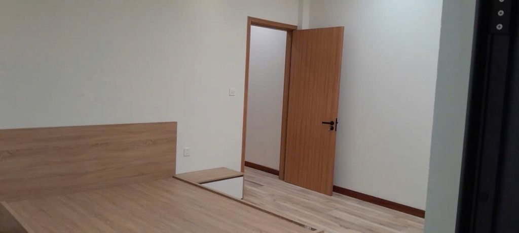 Bán nhà ngõ Ao Dài - diện tích 76.9m2 3 tầng - Nhà đẹp hiếm có - giá 12,6 tỷ