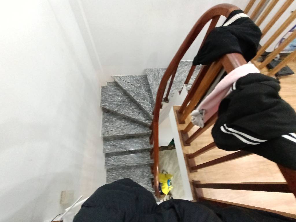 Bán nhà Định Công Hạ - diện tích 41.5m2 2 tầng - gần ô tô - giá 2,3 tỷ