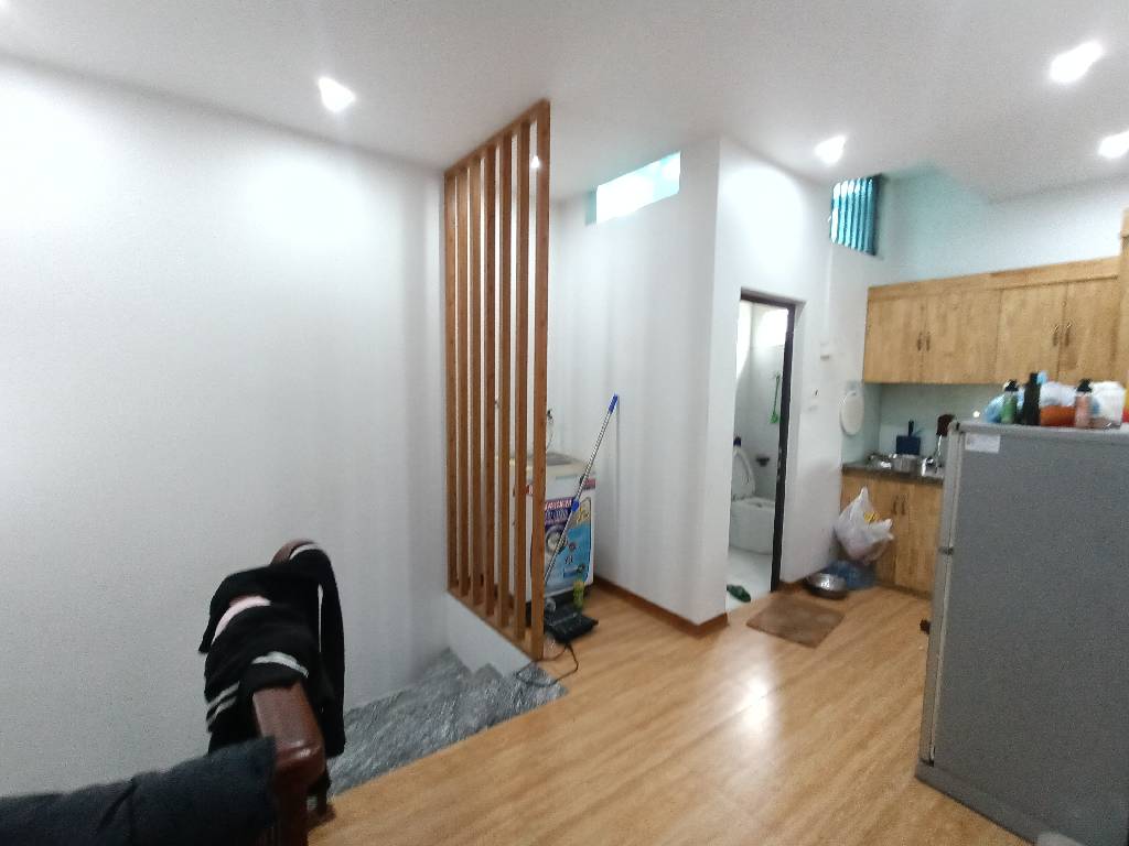 Bán nhà Định Công Hạ - diện tích 41.5m2 2 tầng - gần ô tô - giá 2,3 tỷ