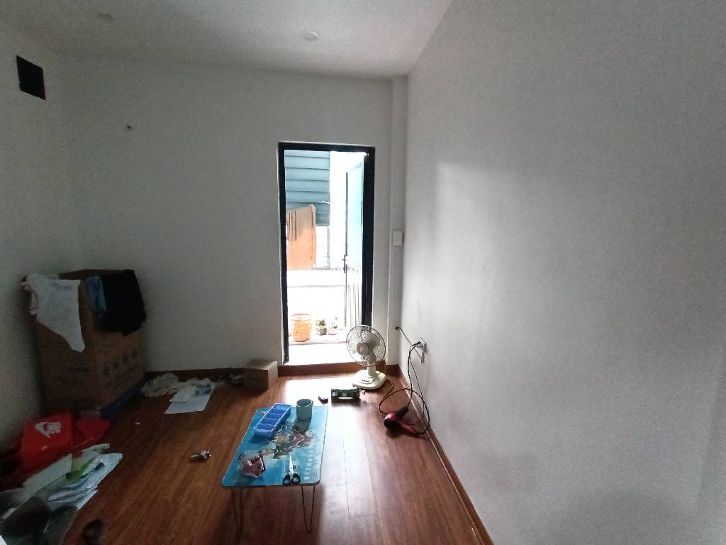 Bán nhà Định Công Hạ - diện tích 41.5m2 2 tầng - gần ô tô - giá 2,3 tỷ