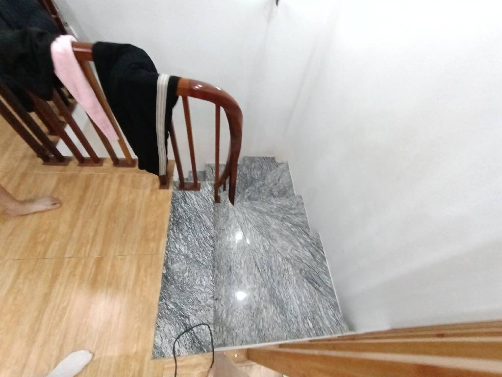 Bán nhà Định Công Hạ - diện tích 41.5m2 2 tầng - gần ô tô - giá 2,3 tỷ