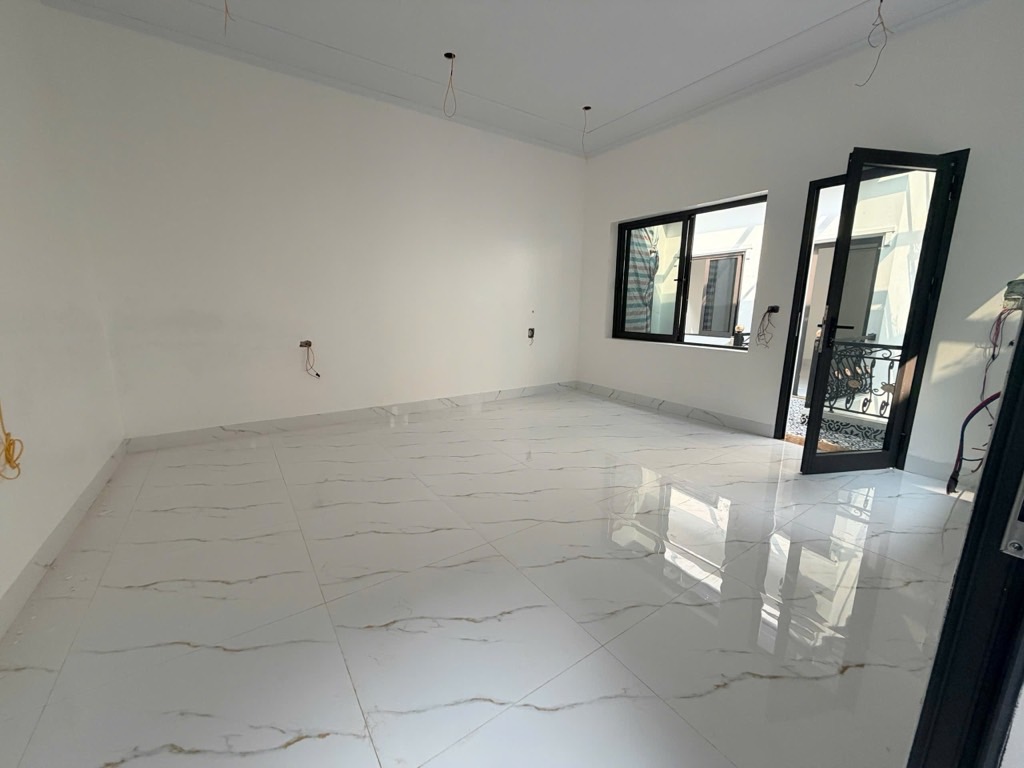 Bán nhà Trần Quý Cáp - diện tích 57.5m2 3 tầng - LÔ GÓC - MẶT TIỀN TO - giá 16 tỷ