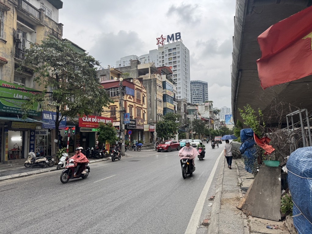 Bán nhà Minh Khai - diện tích 26m2 4 tầng - Mặt phố kinh doanh sầm uất - giá 9,68 tỷ