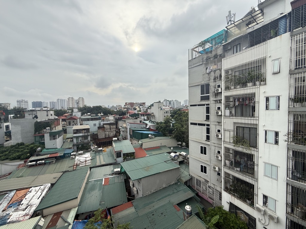 Bán nhà ngõ 180 Nguyễn Lương Bằng - 30m2 6 tầng - thang máy - view vườn hoa Trần Quang Diệu - giá 9,9 tỷ