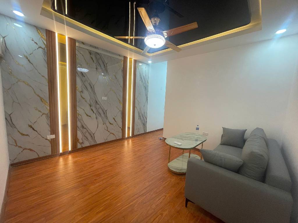 Bán nhà Phương Mai - diện tích 80m2 2 tầng - ô tô đỗ cầu thang - giá 4,45 tỷ