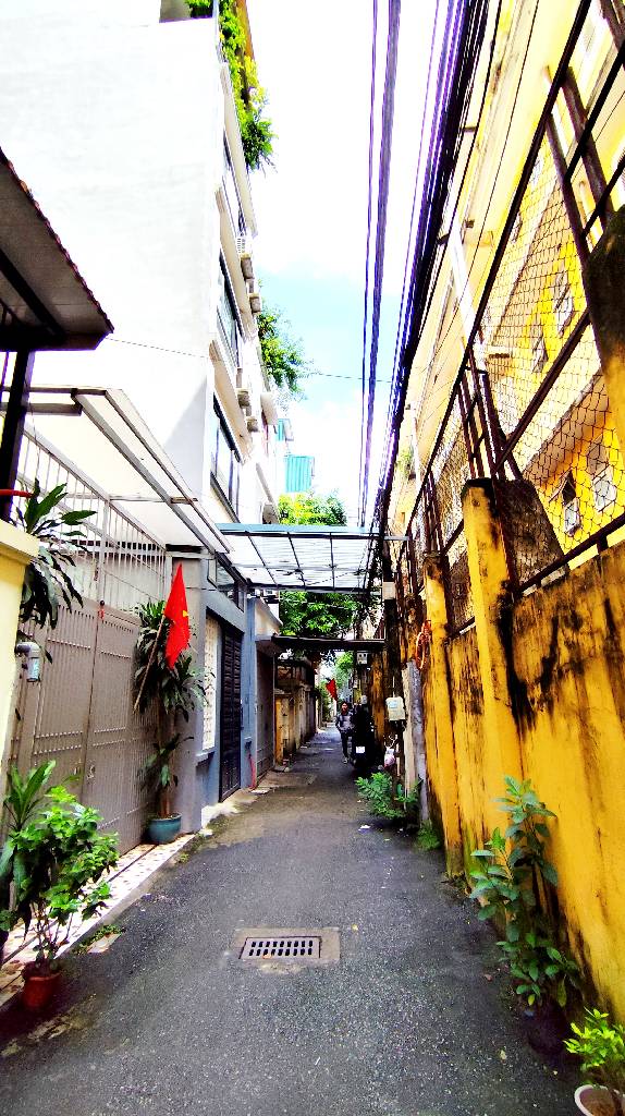 Bán nhà Nguyễn Trãi - diện tích 80m2 4 tầng - Nhà đẹp hiếm có - giá 17,6 tỷ