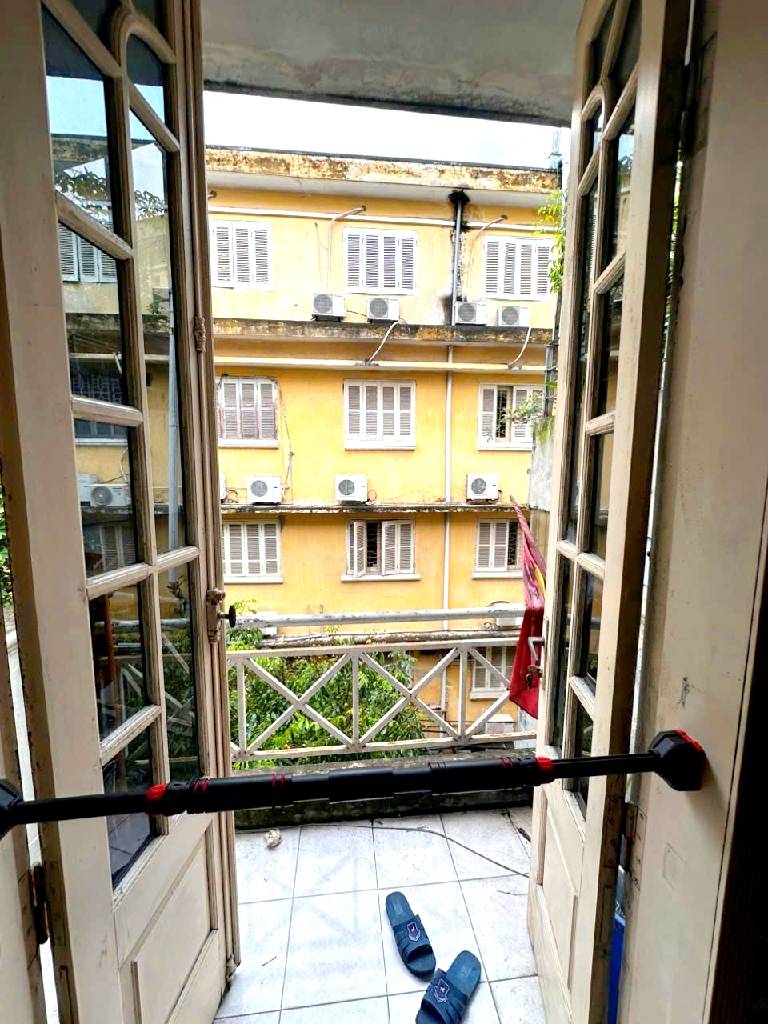 Bán nhà Nguyễn Trãi - diện tích 80m2 4 tầng - Nhà đẹp hiếm có - giá 17,6 tỷ