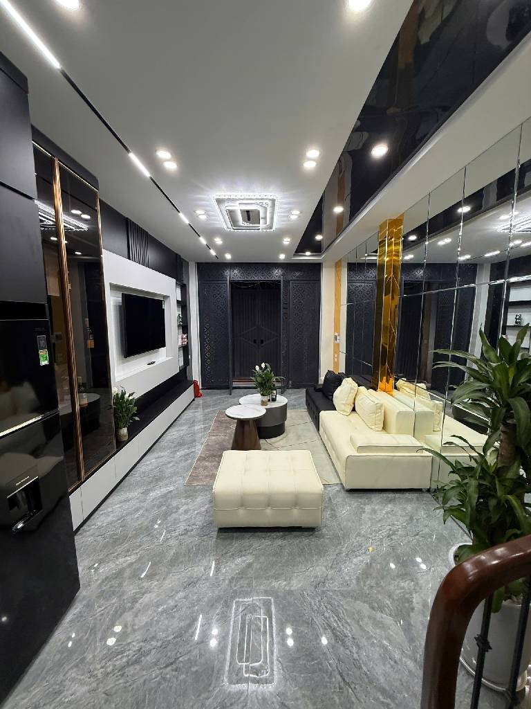 Bán nhà Khương Trung - diện tích 30m2 4 tầng - ô tô tránh - giá 8,9 tỷ