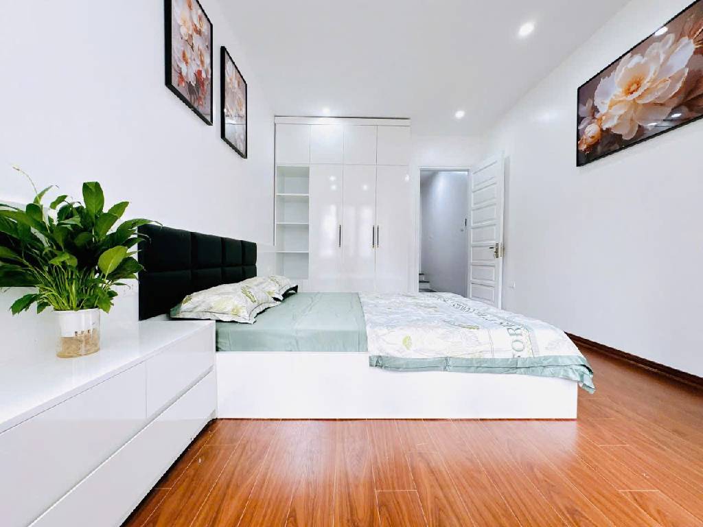 Bán nhà Khương Trung - diện tích 30m2 4 tầng - ô tô tránh - giá 8,9 tỷ