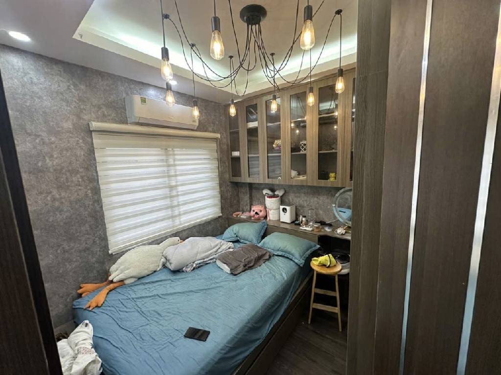 Bán nhà Khâm Thiên - diện tích 48m2 2 tầng - gần ngã 7 Ô Chợ Dừa - giá 2,4 tỷ