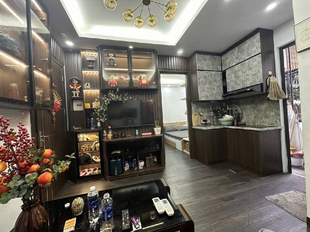 Bán nhà Khâm Thiên - diện tích 48m2 2 tầng - gần ngã 7 Ô Chợ Dừa - giá 2,4 tỷ