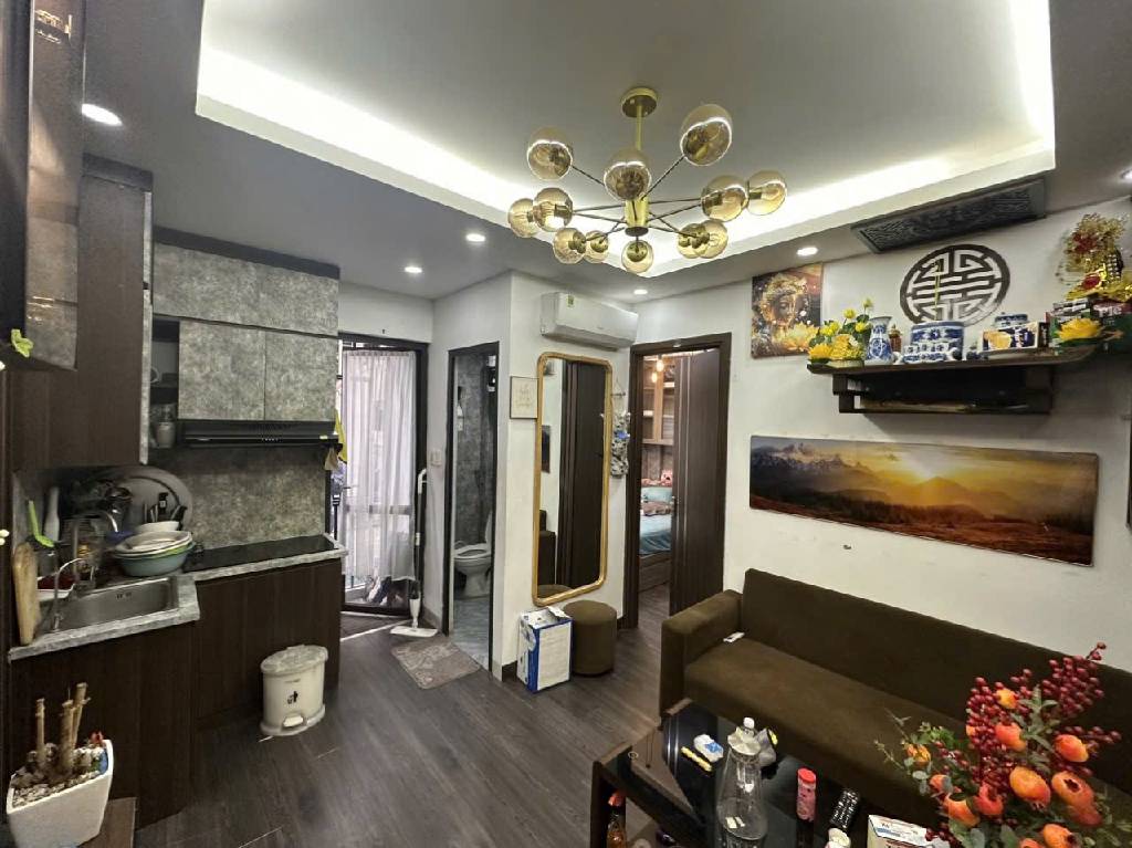 Bán nhà Khâm Thiên - diện tích 48m2 2 tầng - gần ngã 7 Ô Chợ Dừa - giá 2,4 tỷ