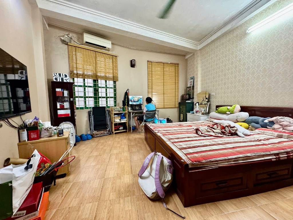 Bán nhà Lương Định Của - diện tích 28,8m2 5 tầng - ô tô đỗ cửa - giá 9,5 tỷ