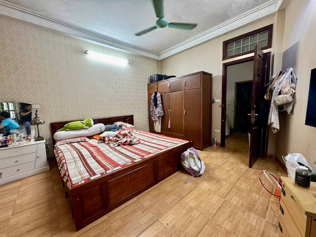 Bán nhà Lương Định Của - diện tích 28,8m2 5 tầng - ô tô đỗ cửa - giá 9,5 tỷ