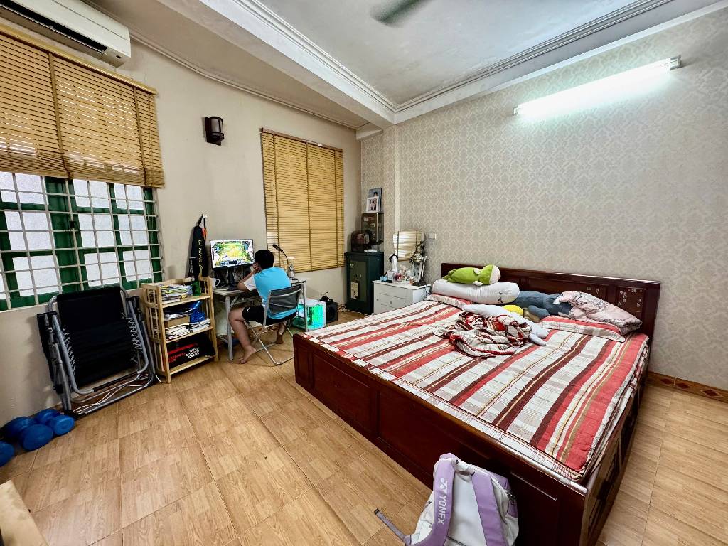 Bán nhà Lương Định Của - diện tích 28,8m2 5 tầng - ô tô đỗ cửa - giá 9,5 tỷ