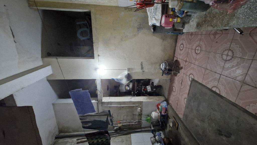 Bán nhà Dương Văn Bé - diện tích 104.3m2 2 tầng - ngõ thông ra phố - giá 22 tỷ