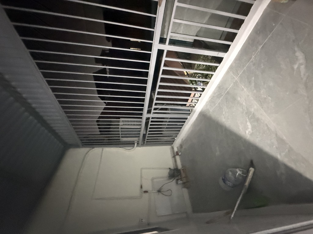 Bán nhà Thông Phong - diện tích 19,8m2 5 tầng - Nhà đẹp thoáng, gần Lăng Bác - giá 4,8 tỷ