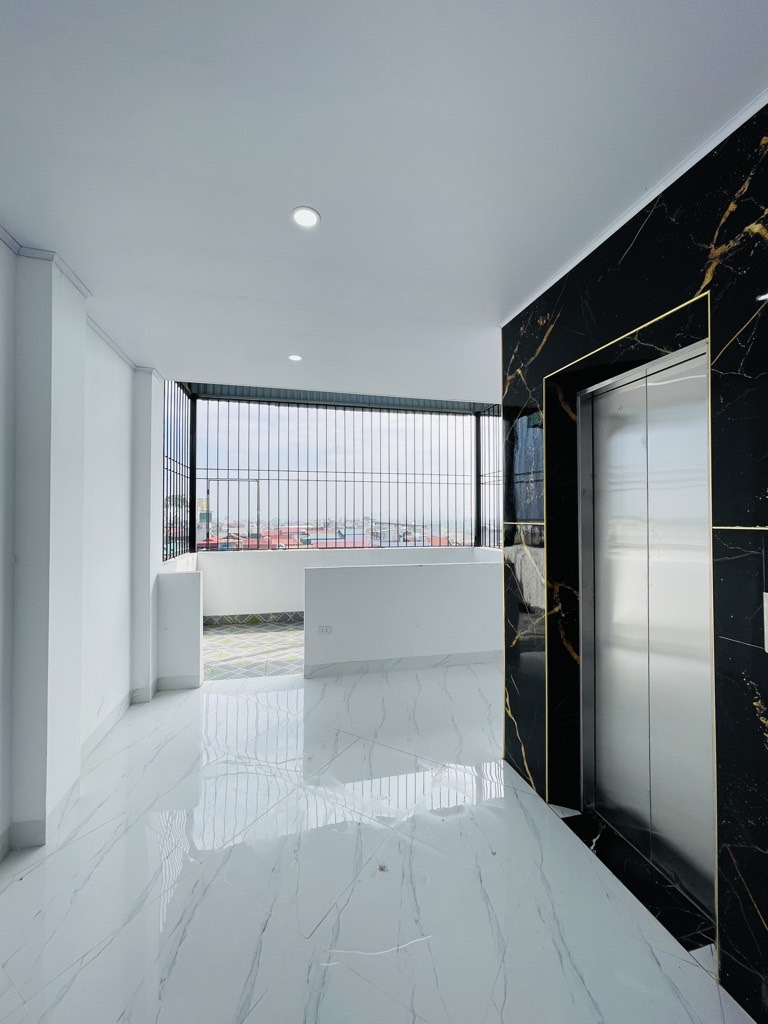 Bán nhà Thuý Lĩnh - diện tích 30m2 6 tầng - Ô tô đỗ cổng - giá 7,8 tỷ