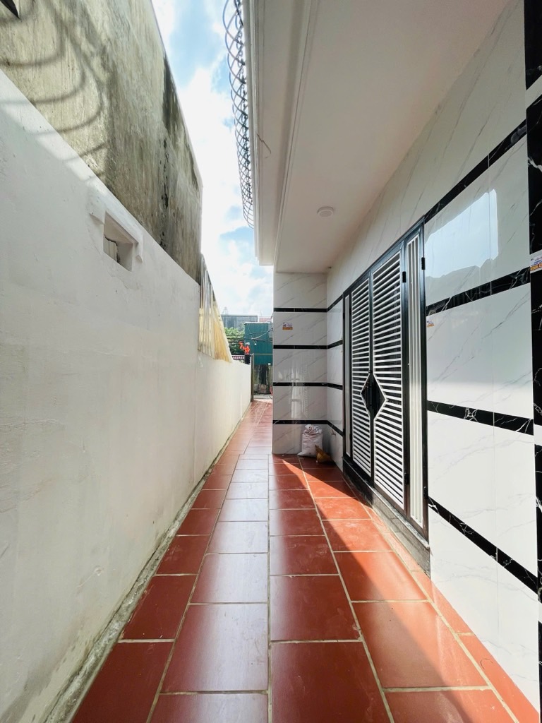 Bán nhà Thúy Lĩnh - diện tích 30m2 6 tầng - Ô TÔ TRÁNH 10M - giá 7,7 tỷ