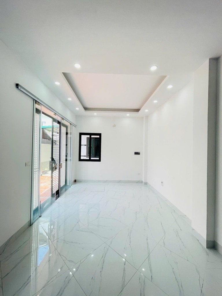 Bán nhà Thúy Lĩnh - diện tích 30m2 6 tầng - Lô góc thang máy - giá 8,75 tỷ