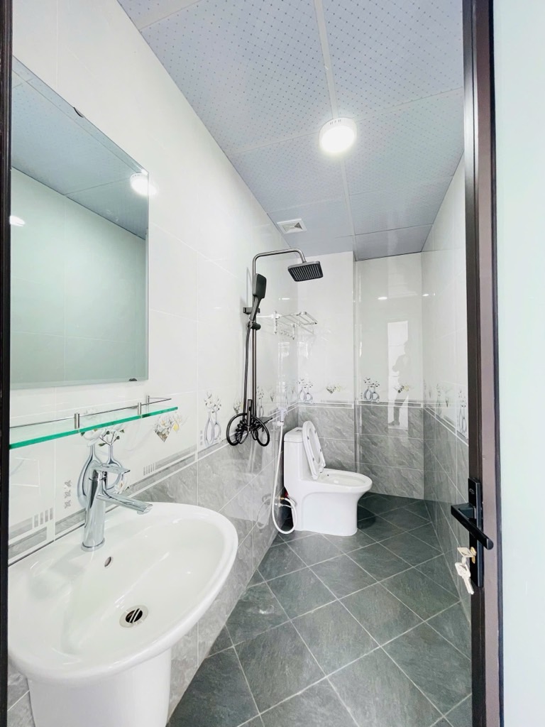 Bán nhà Thúy Lĩnh - diện tích 30m2 6 tầng - Lô góc thang máy - giá 8,75 tỷ