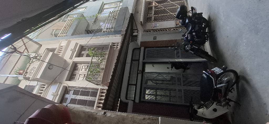 Bán nhà Bùi Xương Trạch - diện tích 56m2 3 tầng - Ô tô 3 bước - giá 13,5 tỷ