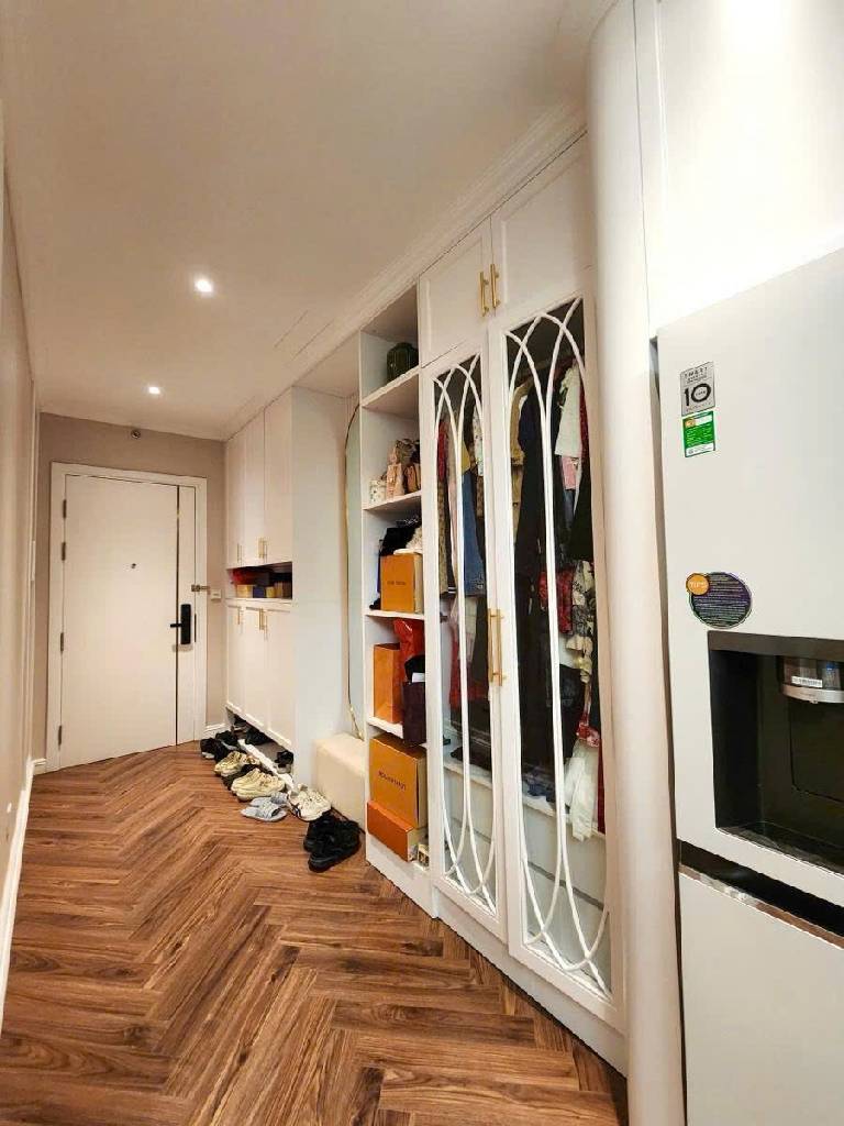 Bán nhà Nguyên Hồng - diện tích 64m2 1 tầng - Lô góc 2 mặt thoáng - giá 10,2 tỷ