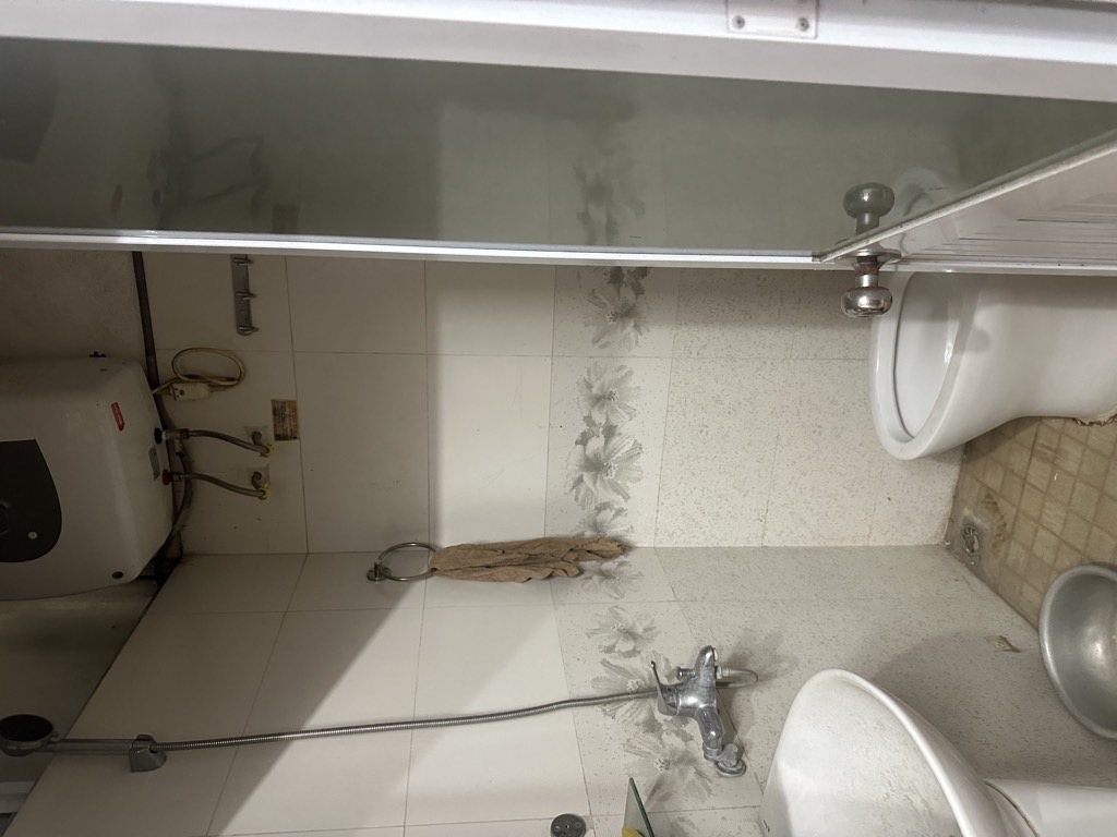 Bán nhà Trần Khát Chân - diện tích 20,5m2 3 tầng - Ô TÔ ĐỖ CỔNG - giá 3,8 tỷ