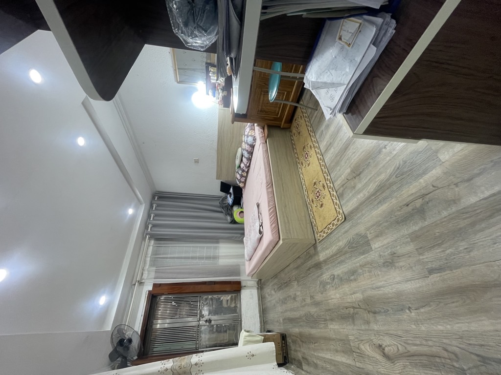 Bán nhà Bạch Mai - diện tích 84m2 1 tầng - ô tô đỗ cổng - giá 4,8 tỷ