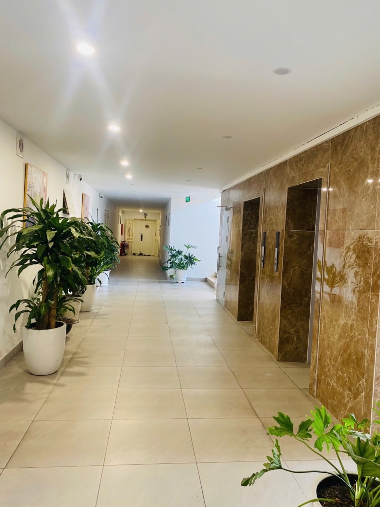 Bán nhà Lạc Trung - diện tích 97.3m2 10 tầng - Chung cư hiếm nhà bán - giá 7,95 tỷ