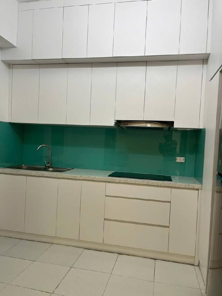 Bán nhà Lĩnh Nam - diện tích 115m2 24 tầng - MẶT PHỐ - Ô TÔ DỪNG ĐỖ - giá 5,9 tỷ