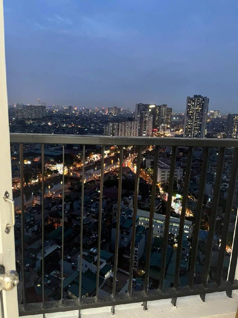 Bán nhà Lĩnh Nam - diện tích 115m2 24 tầng - MẶT PHỐ - Ô TÔ DỪNG ĐỖ - giá 5,9 tỷ