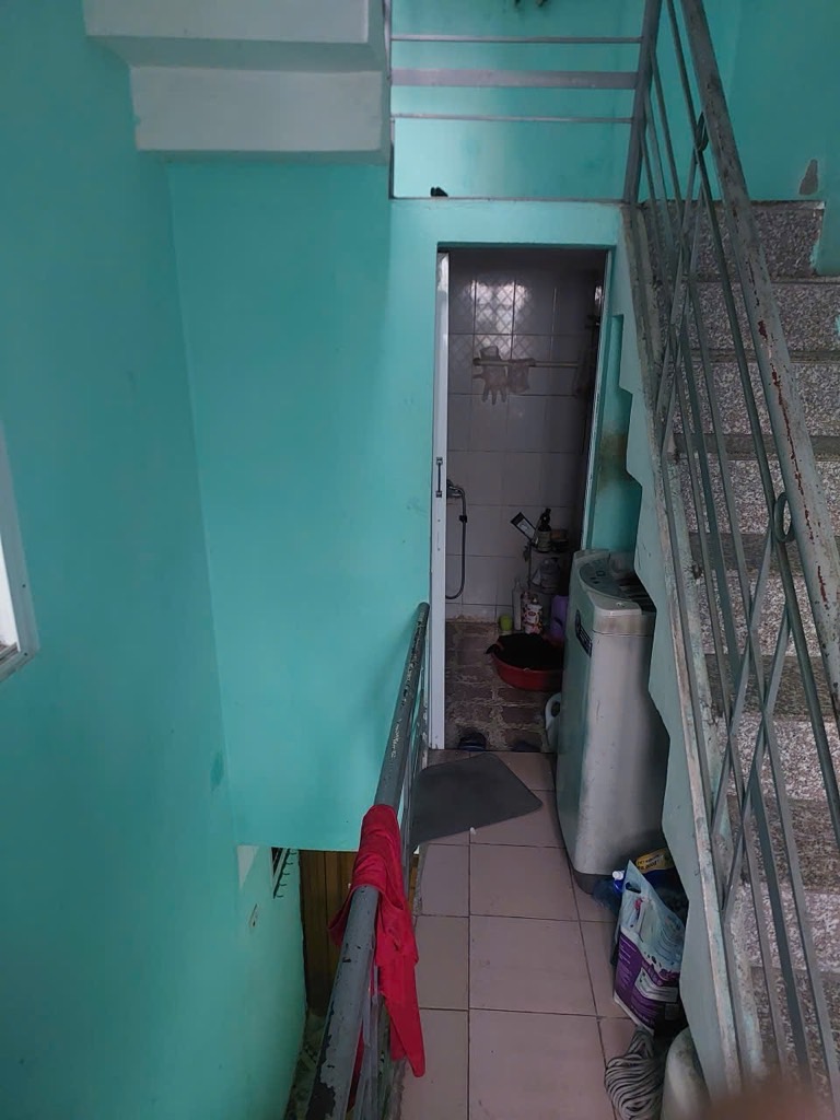 Bán nhà Đại La - diện tích 31.8m2 5 tầng - 2 mặt thoáng - giá 10 tỷ