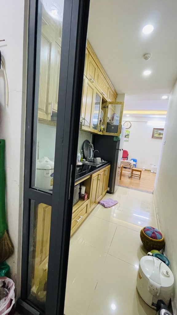 Bán nhà Trịnh Đình Cửu - diện tích 75m2 7 tầng - Chung cư Metropolitan CT36 - giá 6,4 tỷ