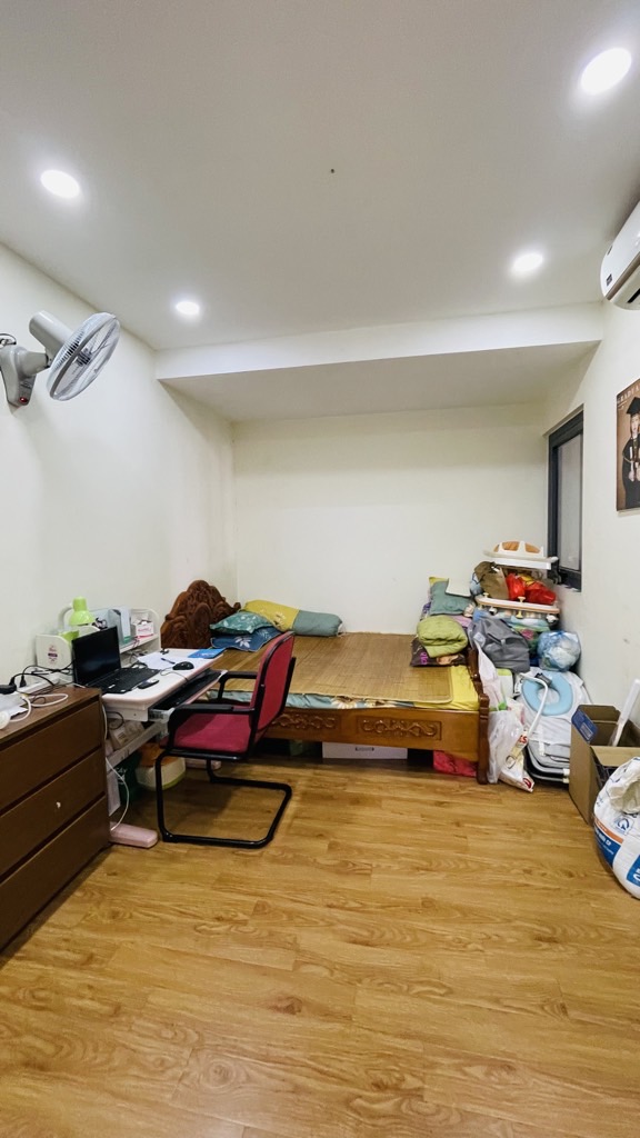 Bán nhà Trịnh Đình Cửu - diện tích 75m2 7 tầng - Chung cư Metropolitan CT36 - giá 6,4 tỷ