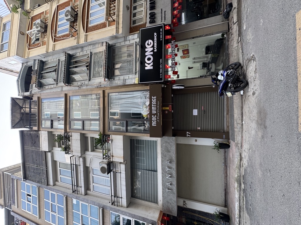 Bán nhà Trần Hữu Tước - diện tích 16,6m2 5 tầng - Mặt phố, 1 mặt đường 1 mặt ngõ - giá 6,9 tỷ