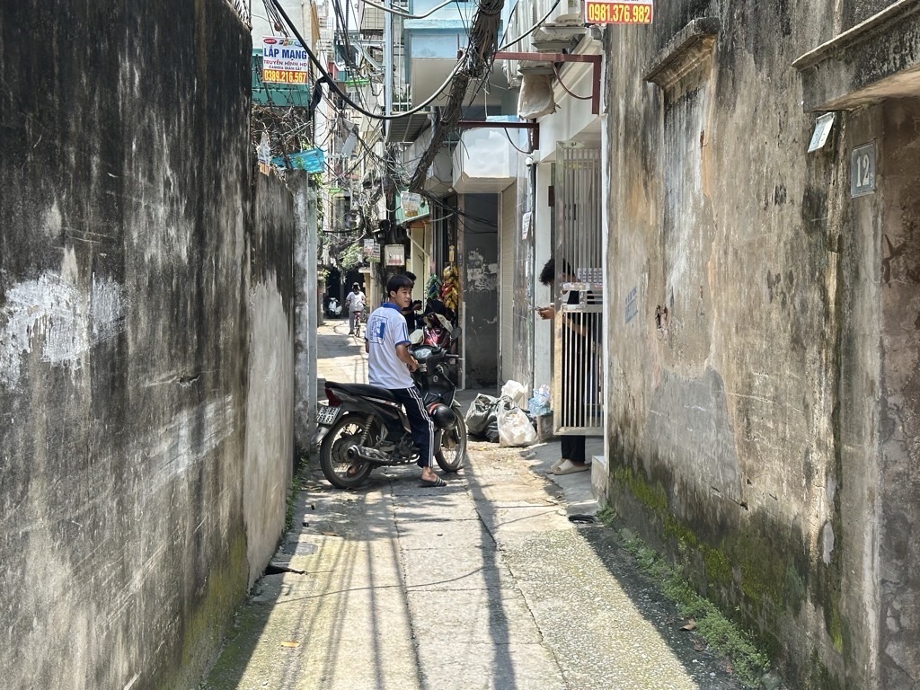 Bán nhà Hoàng Mai - diện tích 79m2 1 tầng - Phù hợp xây CCMN - giá 13,6 tỷ