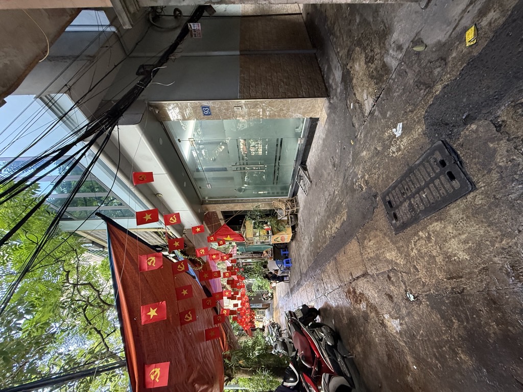 Bán nhà Giáp Nhất - diện tích 41m2 7 tầng - gần ô tô - giá 12,8 tỷ