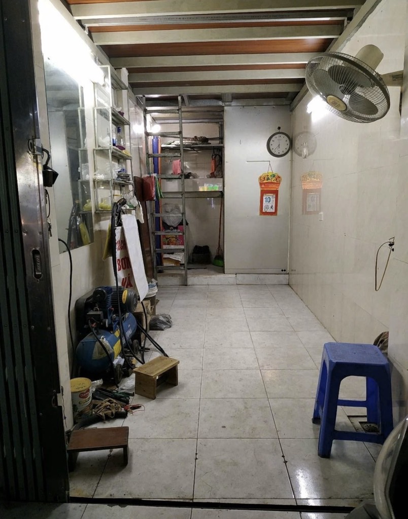 Bán nhà Mai Động - diện tích 11m2 2 tầng - Mặt phố kinh doanh sầm uất - giá 1,6 tỷ