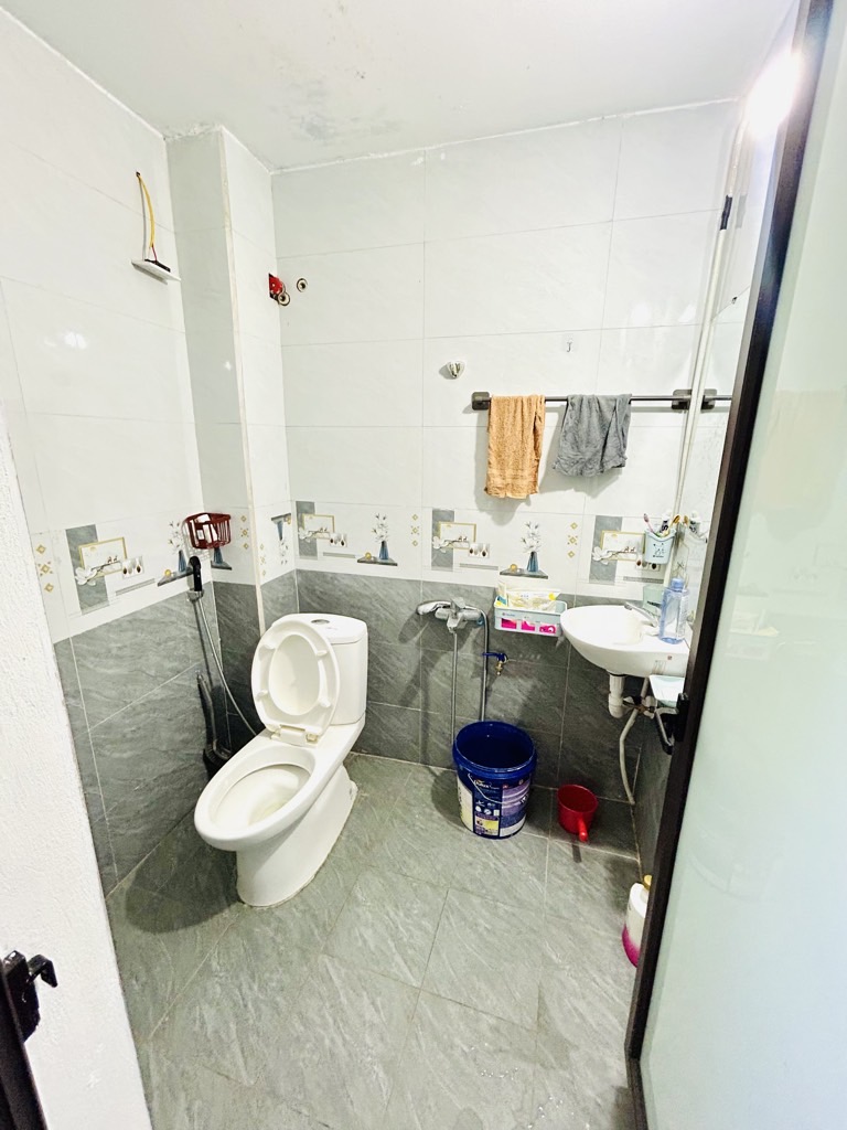 Bán nhà Vĩnh Hưng - diện tích 107m2 2 tầng - MẶT NGÕ - Ô TÔ - giá 8,8 tỷ