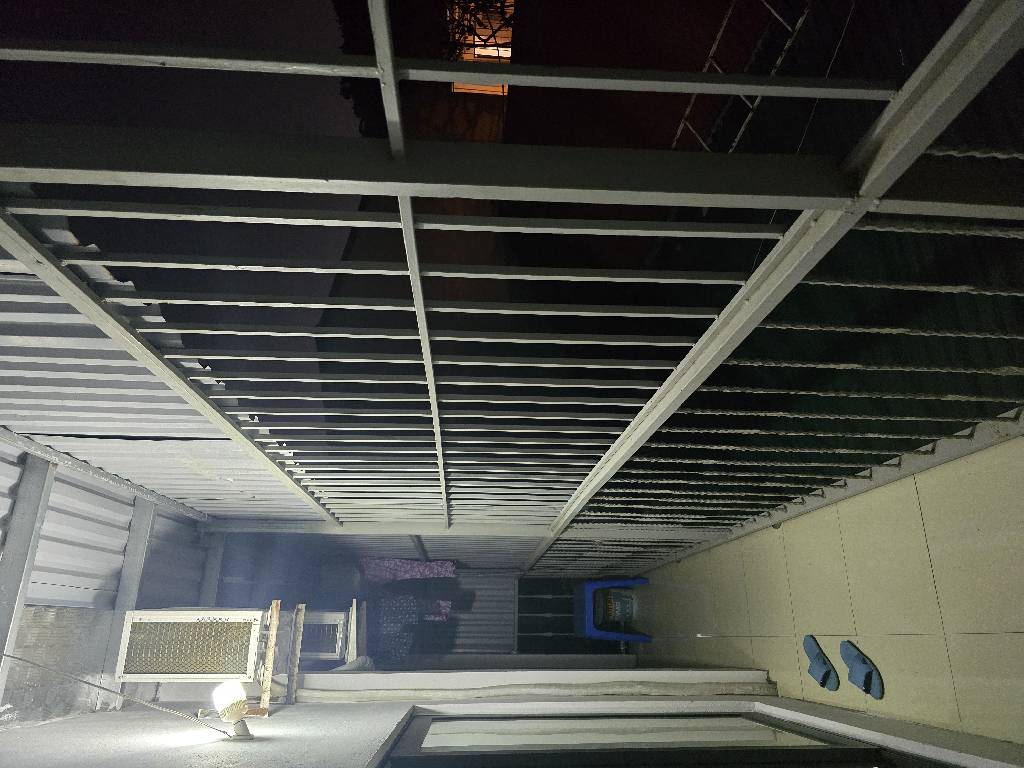 Bán nhà Vĩnh Hưng - diện tích 36.8m2 2 tầng - Ngõ 200 rộng OTO tránh - giá 2,3 tỷ