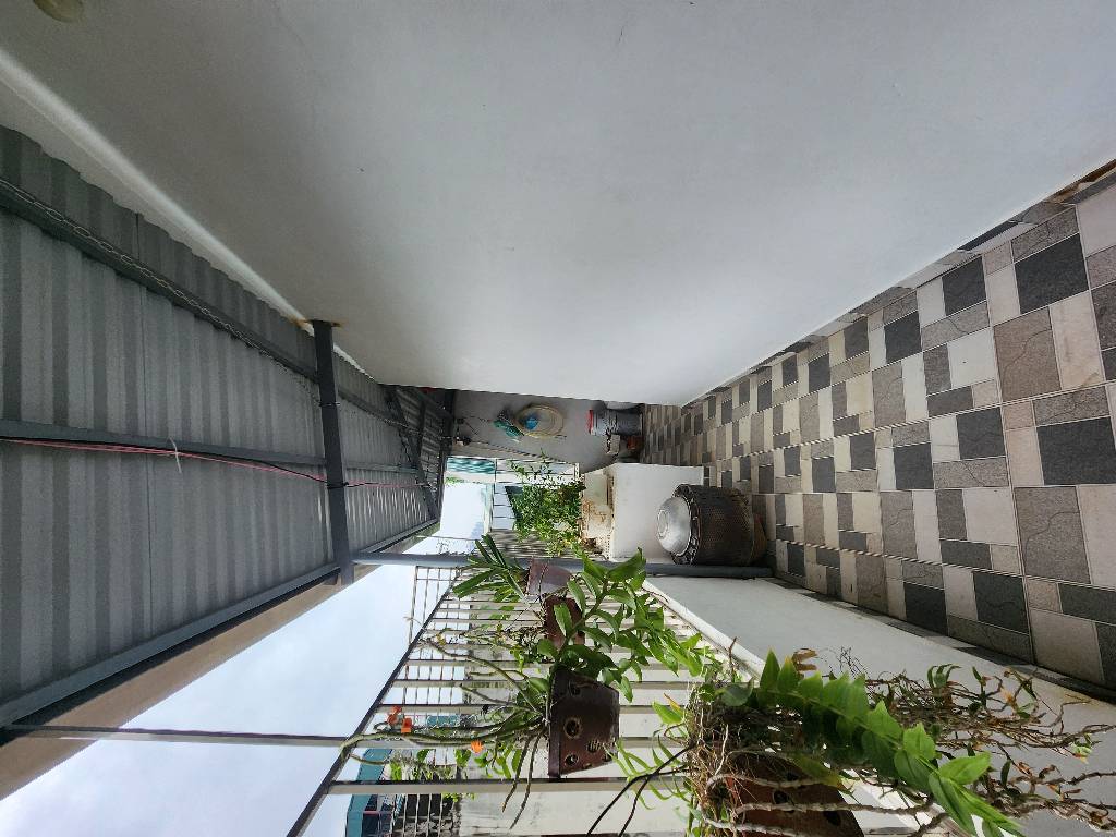 Bán nhà Hoàng Mai - diện tích 30.2m2 5 tầng - Ô tô đỗ cửa - giá 8,2 tỷ