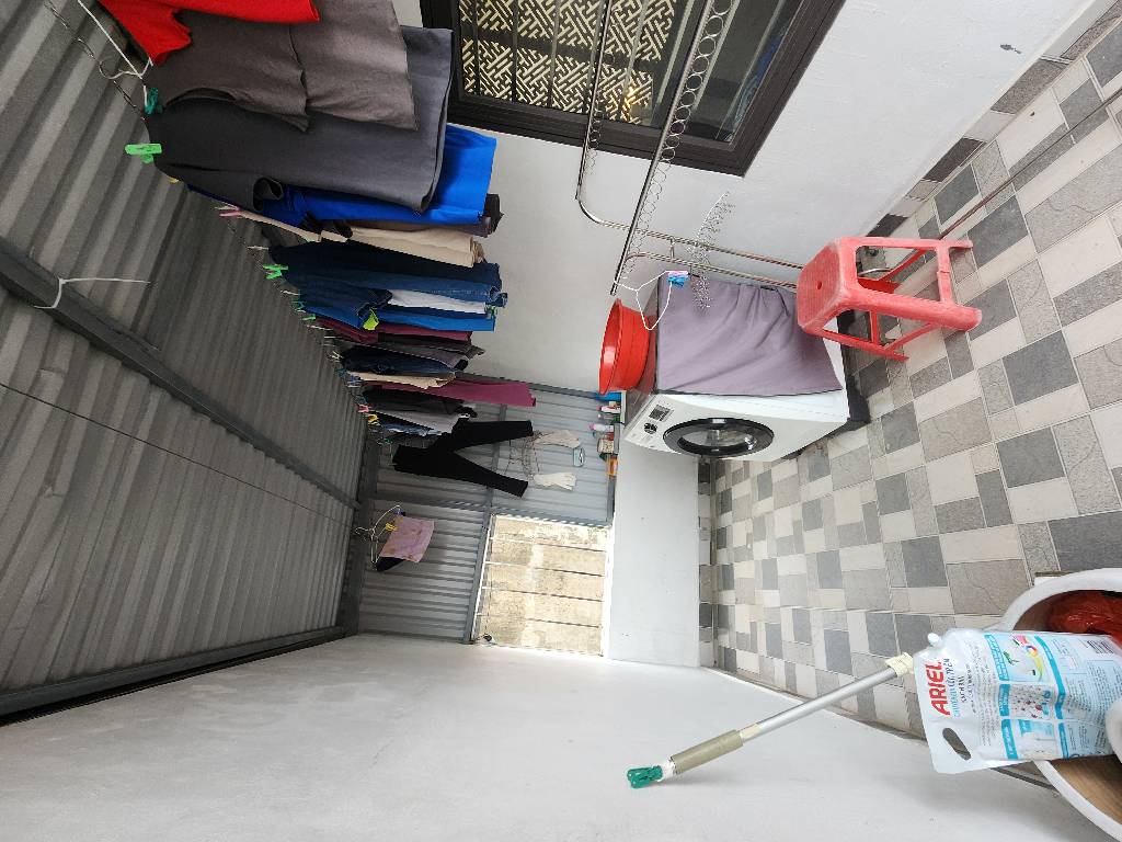 Bán nhà Hoàng Mai - diện tích 30.2m2 5 tầng - Ô tô đỗ cửa - giá 8,2 tỷ