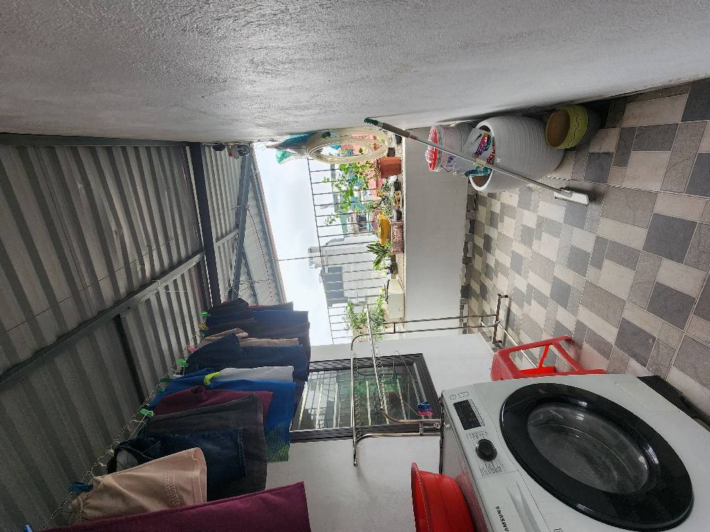 Bán nhà Hoàng Mai - diện tích 30.2m2 5 tầng - Ô tô đỗ cửa - giá 8,2 tỷ