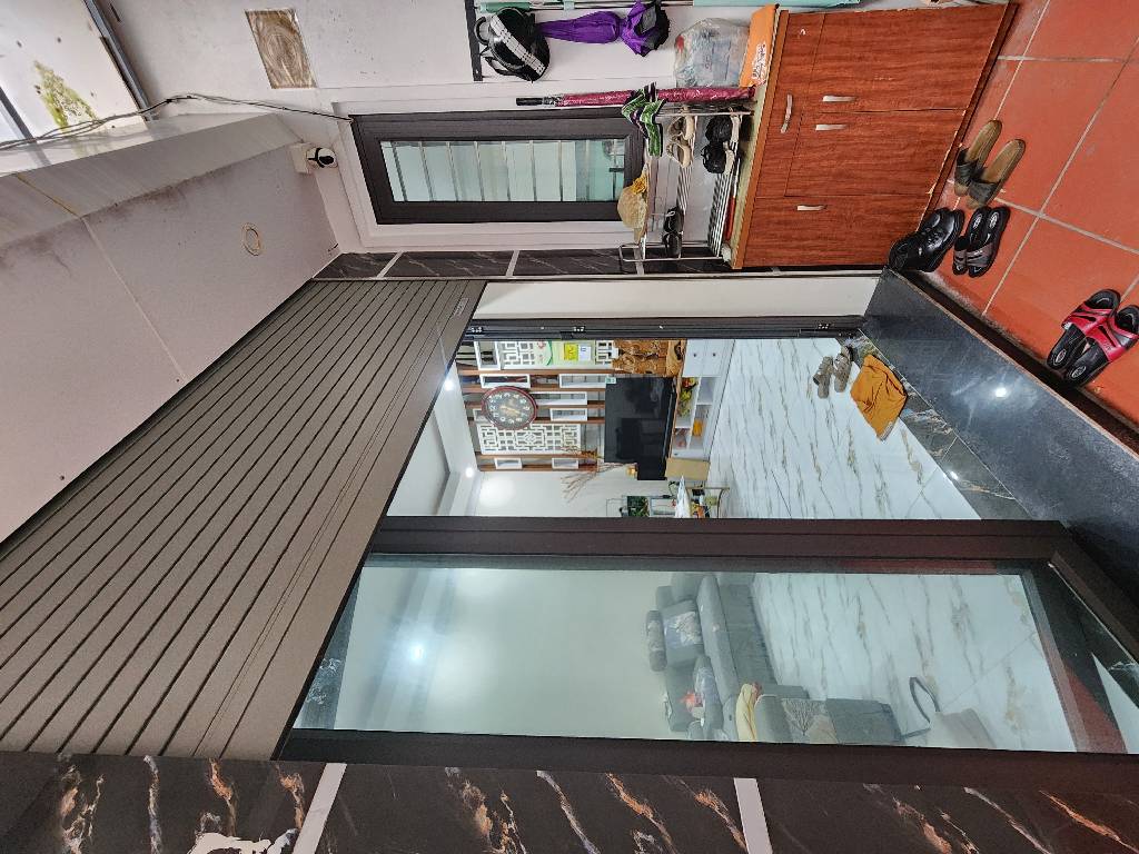 Bán nhà Hoàng Mai - diện tích 30.2m2 5 tầng - Ô tô đỗ cửa - giá 8,2 tỷ