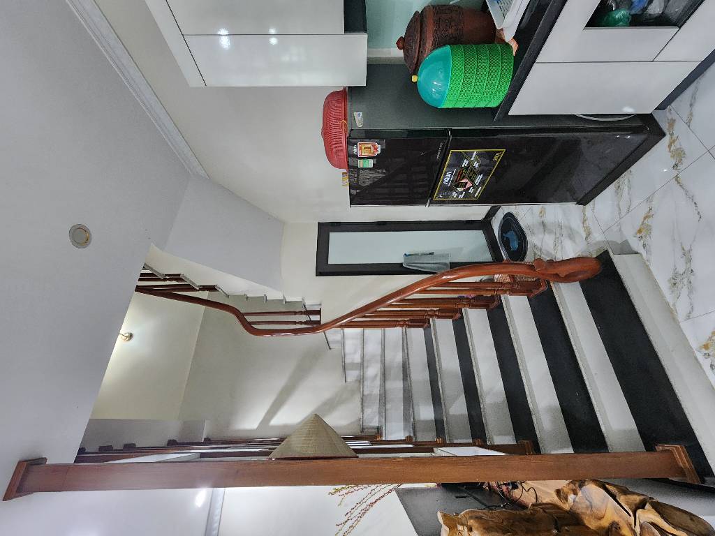 Bán nhà Hoàng Mai - diện tích 30.2m2 5 tầng - Ô tô đỗ cửa - giá 8,2 tỷ